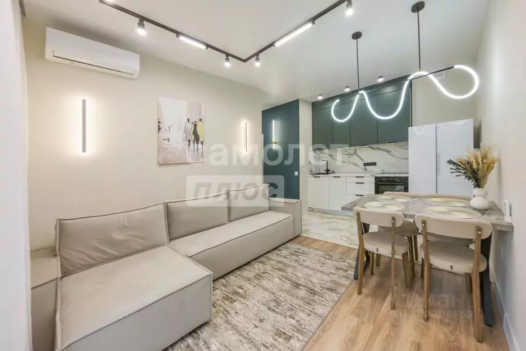 3-к кв. Свердловская область, Екатеринбург ул. Большакова, 66 (60.0 м) - Фото 1