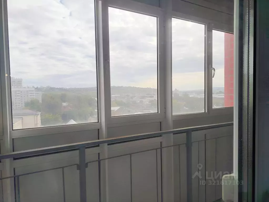 2-к кв. Красноярский край, Красноярск ул. Калинина, 31Б (54.5 м) - Фото 1