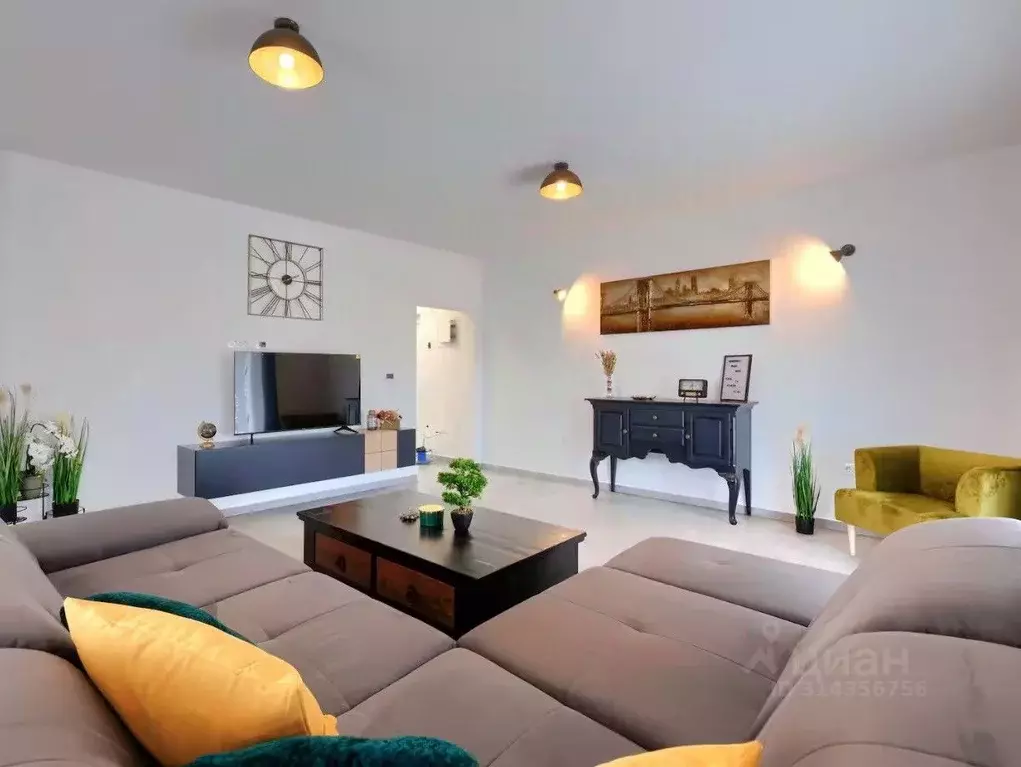 Дом в Краснодарский край, Сочи Красная Поляна пгт,  (220 м) - Фото 1