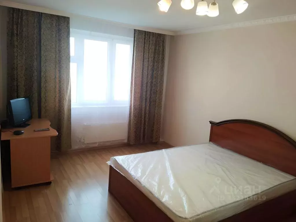 1-к кв. Москва ул. Героев Панфиловцев, 9к4 (38.3 м) - Фото 1