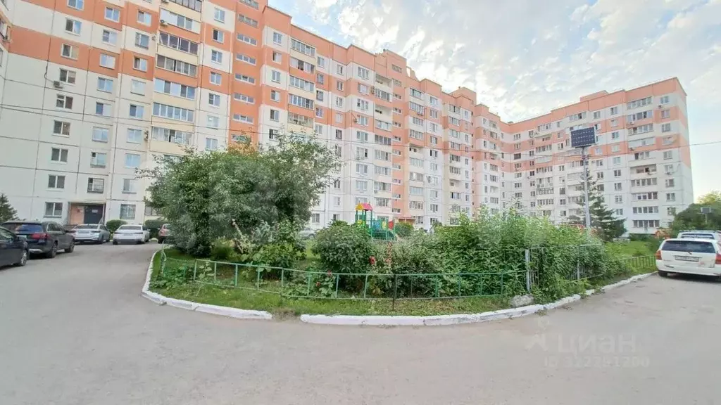 2-к кв. Омская область, Омск ул. Звездова, 129/1 (60.9 м) - Фото 1