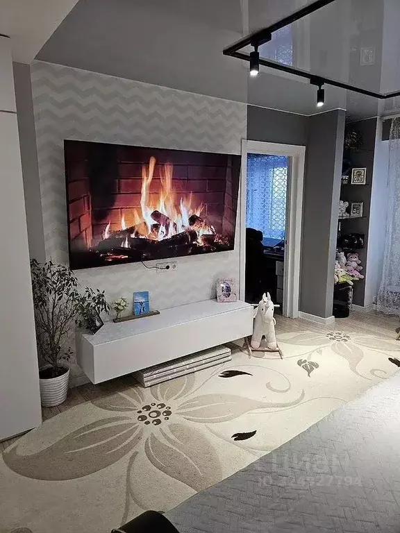 2-к кв. Тюменская область, Тюмень ул. Мельникайте, 95 (42.9 м) - Фото 1