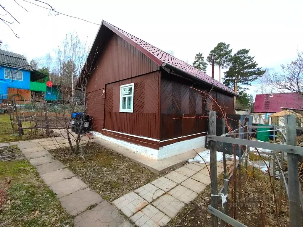 Дом в Красноярский край, Емельяновский район, Мининский сельсовет, ... - Фото 1