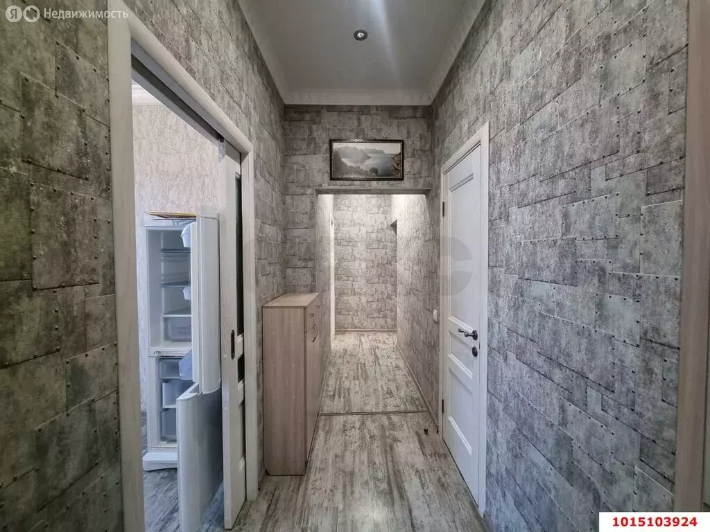 2-комнатная квартира: Краснодар, микрорайон Центральный, улица Мира, ... - Фото 1