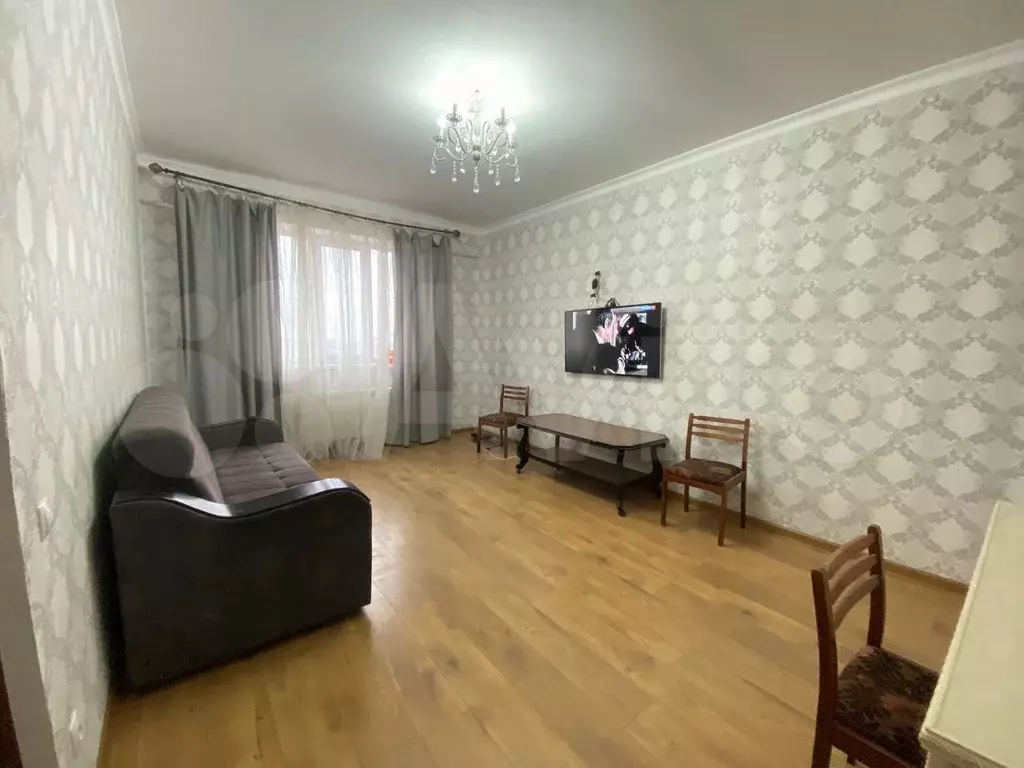 2-к. квартира, 60 м, 10/10 эт. - Фото 0