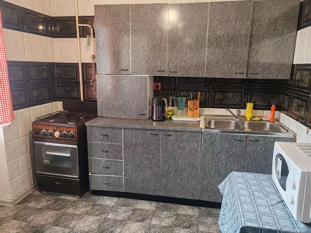 3-к кв. Краснодарский край, Ейск Красная ул., 66/10 (59.5 м) - Фото 1