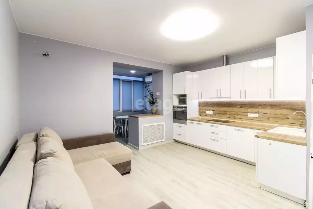 1-к кв. Тюменская область, Тюмень Велижанская ул., 70 (49.0 м) - Фото 0