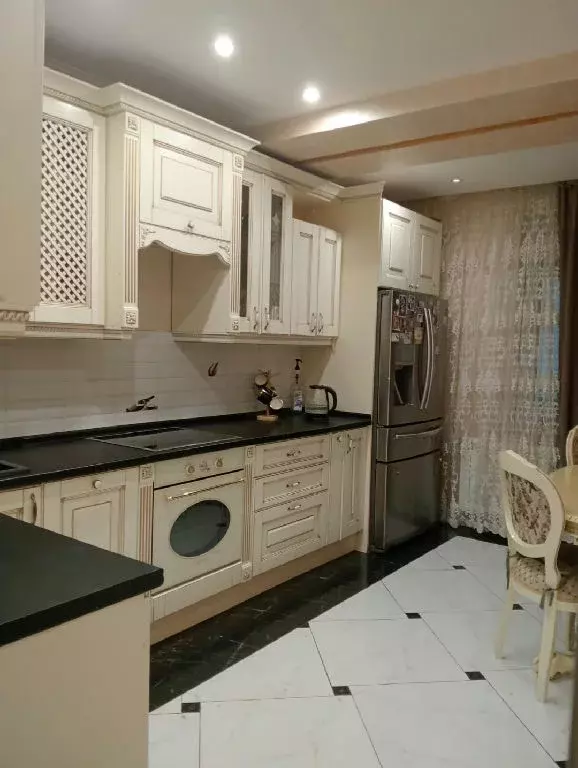 Продается 4-комнатная квартира - Фото 1