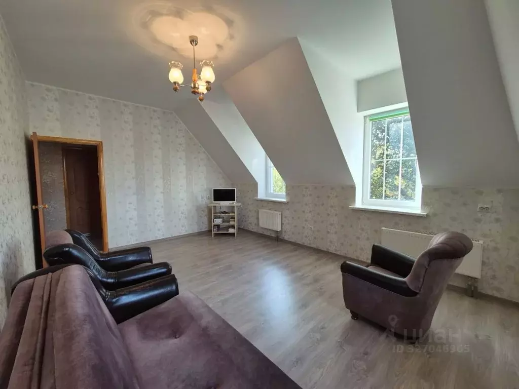 2-к кв. Калининградская область, Пионерский Комсомольская ул., 11 ... - Фото 1