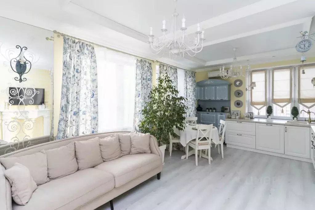 2-к кв. Тюменская область, Тюмень ул. Пермякова, 75 (63.8 м) - Фото 1