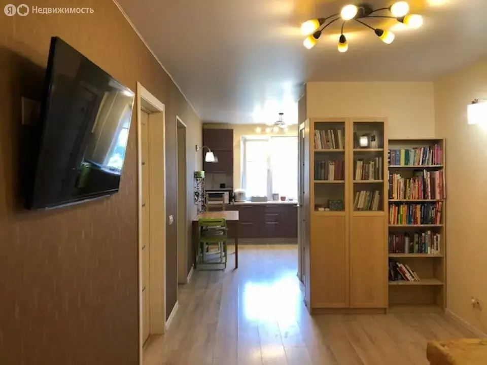 4-комнатная квартира: Екатеринбург, Расточная улица, 22 (88 м) - Фото 2