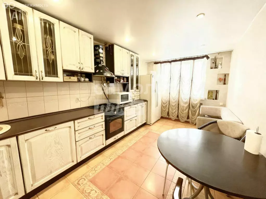 3-комнатная квартира: Уфа, улица Маршала Жукова, 2/6 (96.2 м) - Фото 1