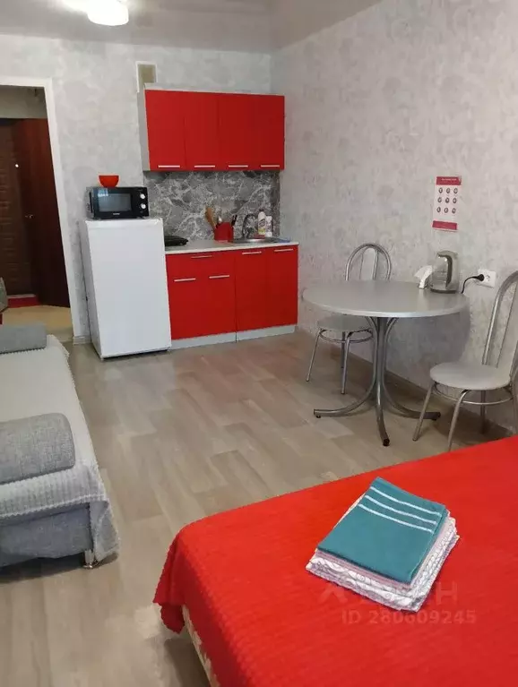 Студия Кировская область, Киров Московская ул., 121к1 (27.0 м) - Фото 1