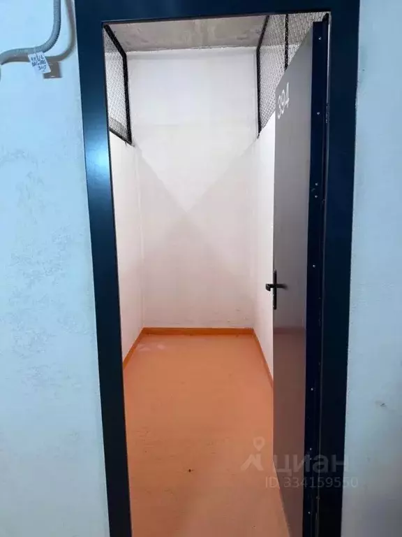 Гараж в Москва Сосенское поселение, просп. Куприна, 24к3 (4 м) - Фото 1