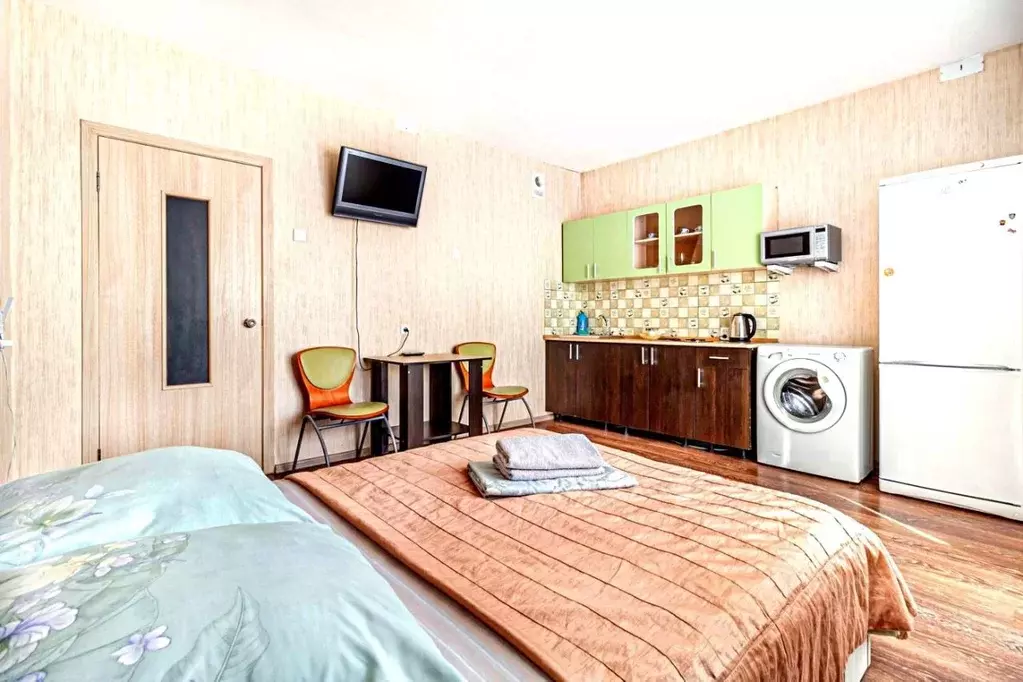 Студия Челябинская область, Челябинск ул. Братьев Кашириных, 115 (28.0 ... - Фото 1