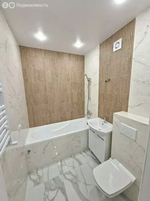 1-комнатная квартира: Калининград, Елизаветинская улица, 4к1 (36 м) - Фото 1