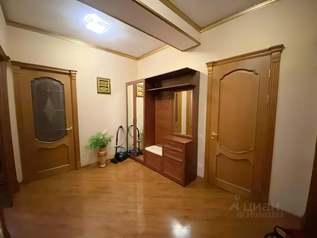2-к кв. Дагестан, Каспийск ул. М. Халилова, 48А (74.0 м) - Фото 1