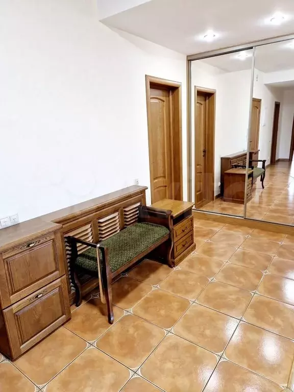 3-к. квартира, 128 м, 3/3 эт. - Фото 1