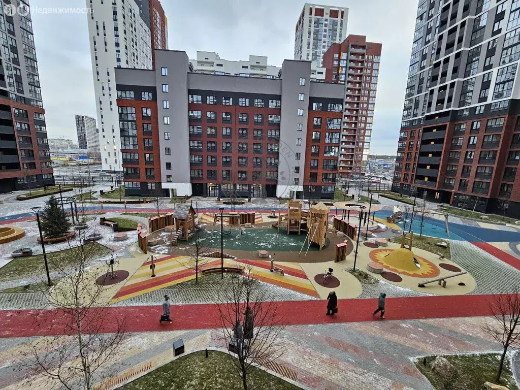 3-комнатная квартира: Екатеринбург, жилой район ВИЗ, жилой комплекс ... - Фото 2