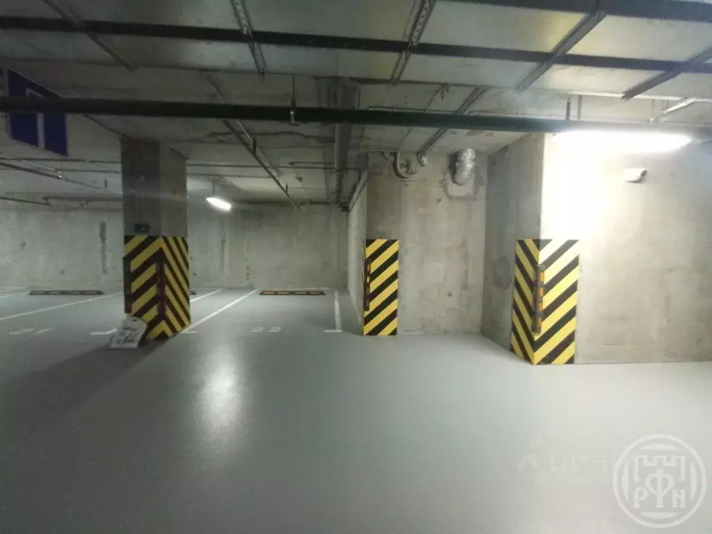 Гараж в Санкт-Петербург Петровский просп., 9к2 (18 м) - Фото 1