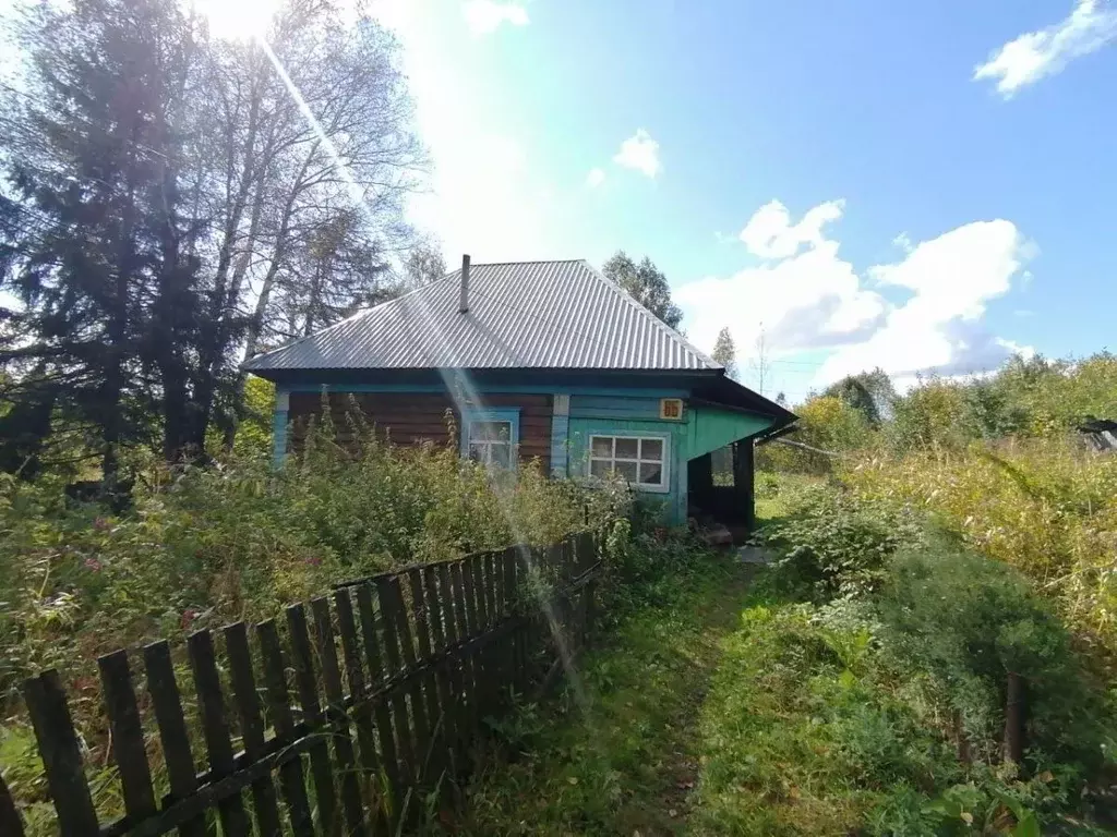 Дом в Кемеровская область, Междуреченск Чебалсинская ул., 65 (39 м) - Фото 0