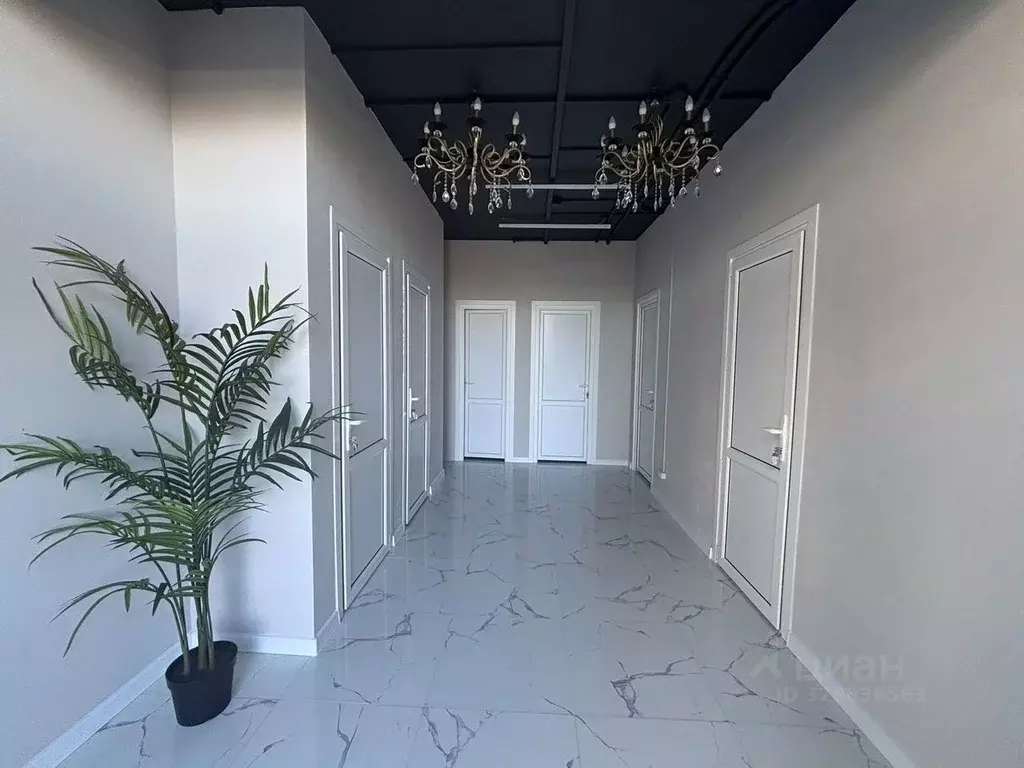 Офис в Краснодарский край, Краснодар ул. Красных Партизан, 1/4к13 (20 ... - Фото 1