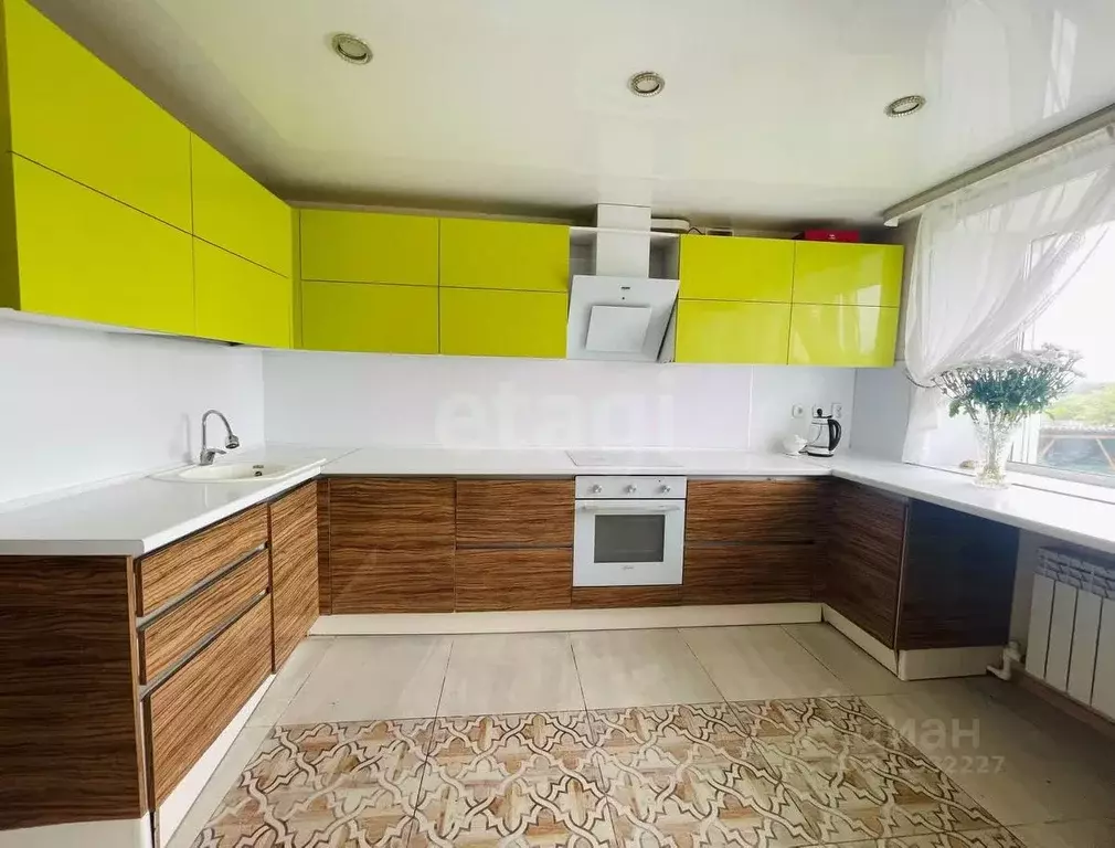 Дом в Амурская область, Белогорск Тополиный пер., 4 (418 м) - Фото 1