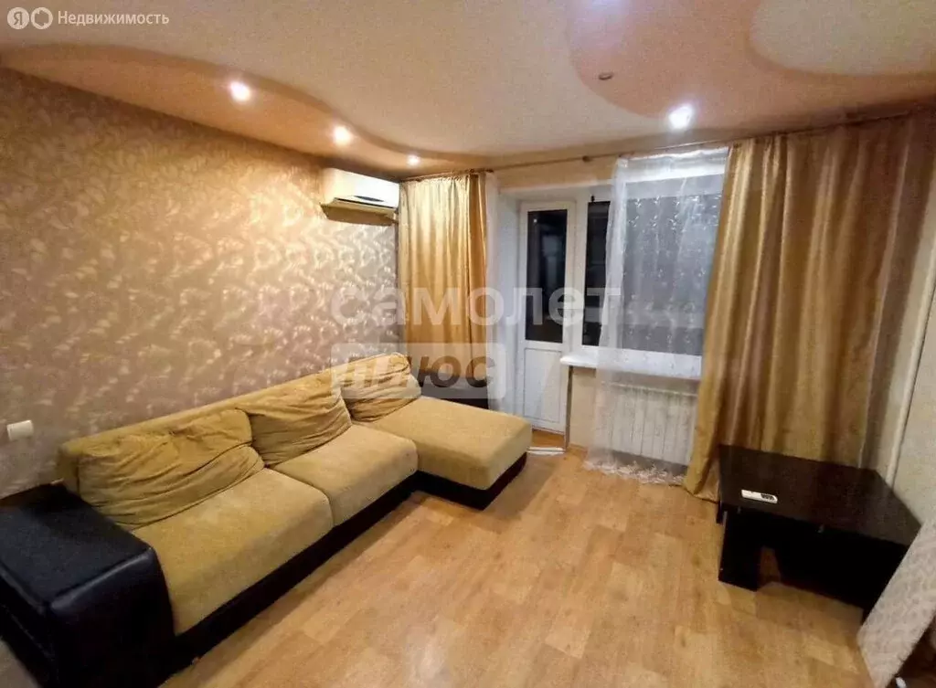 3-комнатная квартира: Волгоград, проспект Маршала Жукова, 167 (55.5 м) - Фото 1