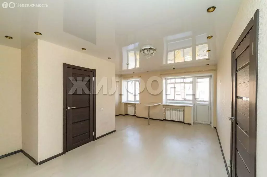 2-комнатная квартира: Барнаул, проспект Ленина, 27 (41.7 м) - Фото 2