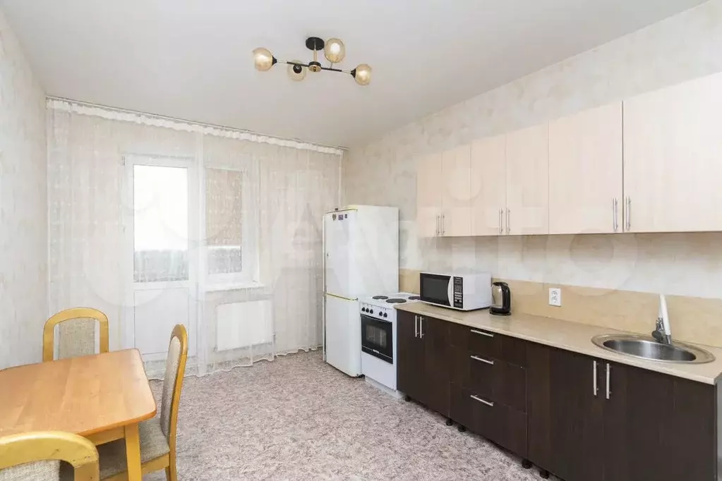 1-к. квартира, 40 м, 3/17 эт. - Фото 0