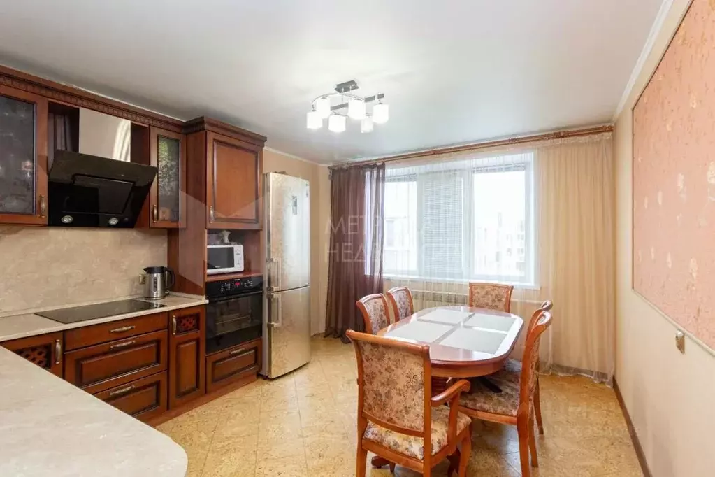 2-к кв. Тюменская область, Тюмень Широтная ул., 100к4 (66.7 м) - Фото 1