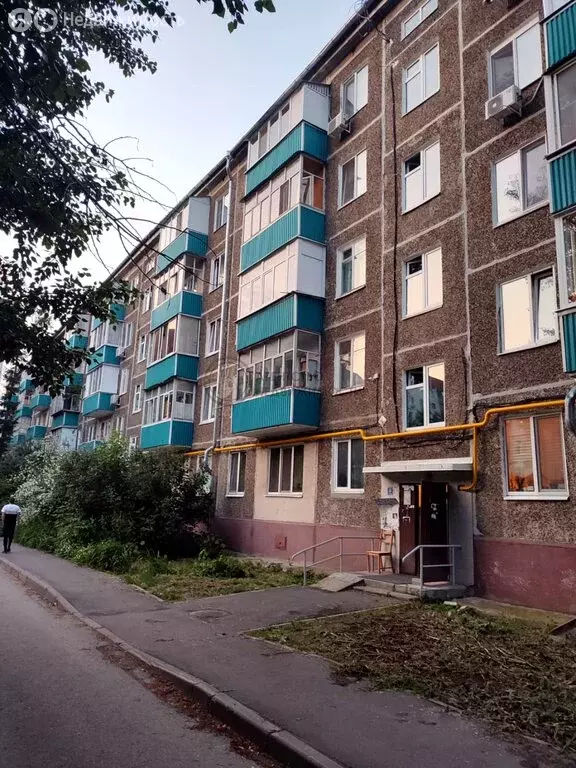 2-комнатная квартира: Казань, улица Комарова, 16 (45 м) - Фото 0