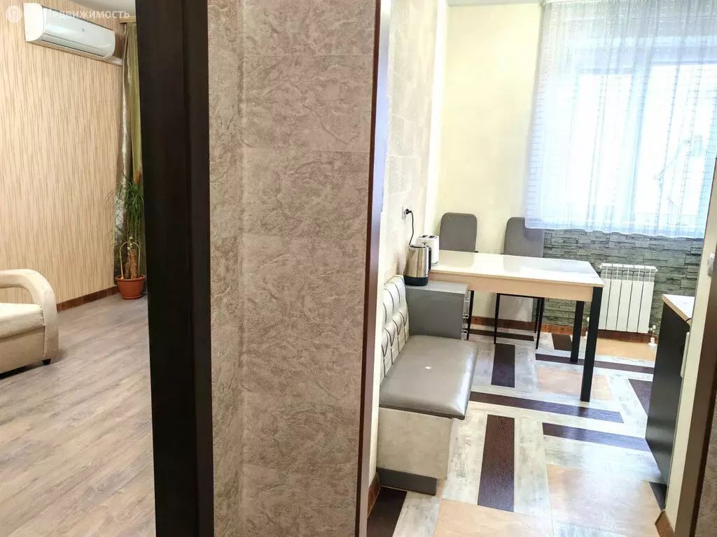 1-комнатная квартира: Новосибирск, Новосибирская улица, 27 (33.9 м) - Фото 0