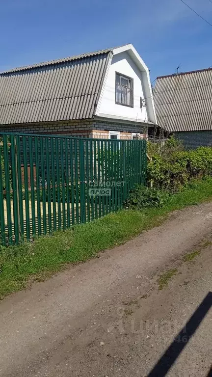 Дом в Саратовская область, Энгельсский район, Красноярское ... - Фото 0
