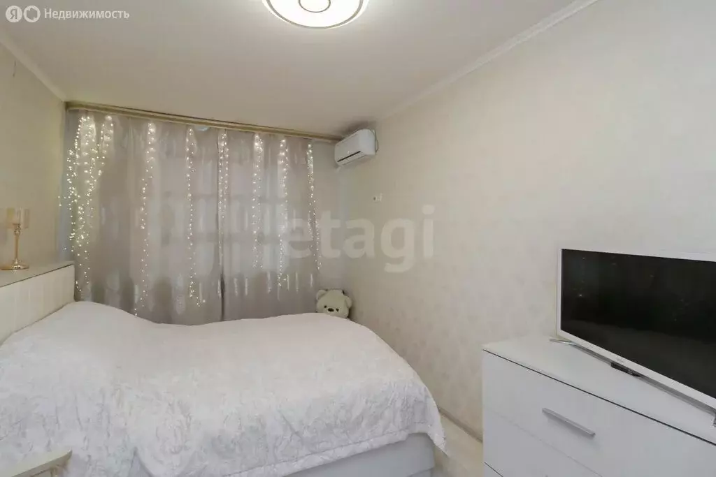 1-комнатная квартира: Тюмень, улица Прокопия Артамонова, 4 (29.8 м) - Фото 2