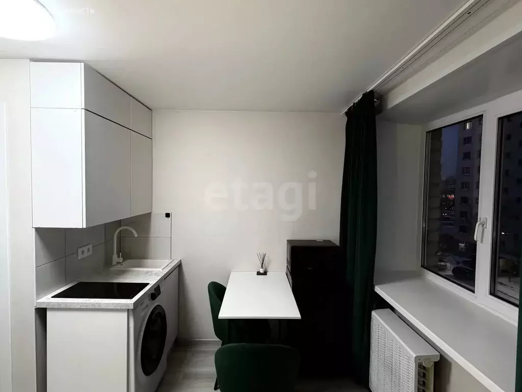 Квартира-студия: Тюмень, улица Энергетиков, 47 (12.8 м) - Фото 1