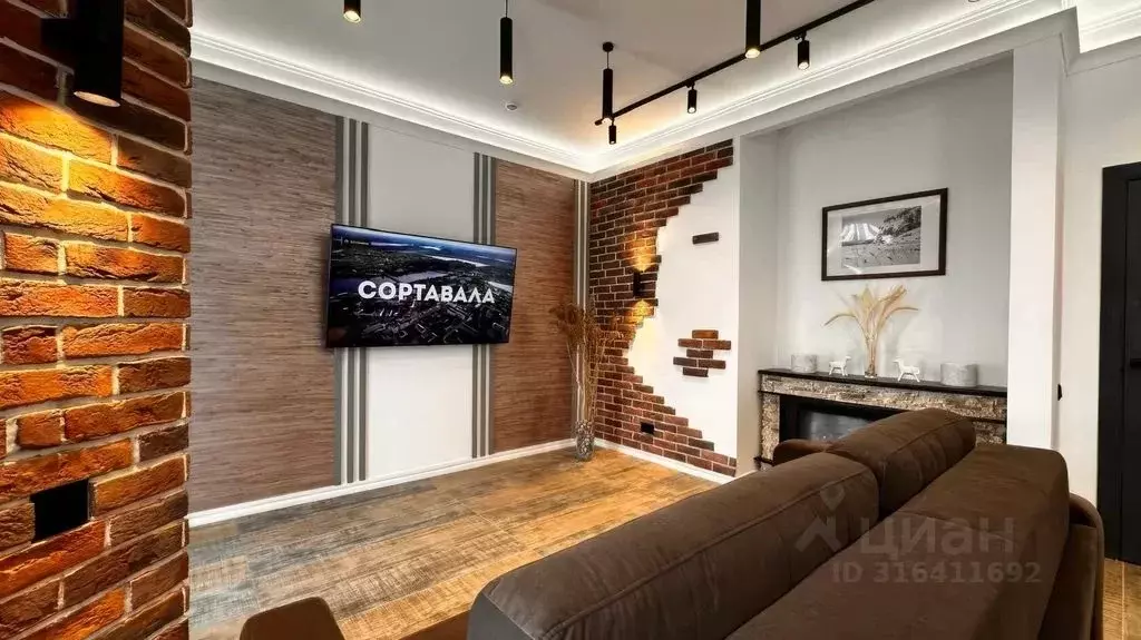2-к кв. Карелия, Сортавала ул. Ленина, 1 (67.0 м) - Фото 1