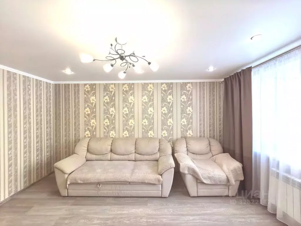 2-к кв. Татарстан, Казань ул. Кул Гали, 34 (69.7 м) - Фото 0