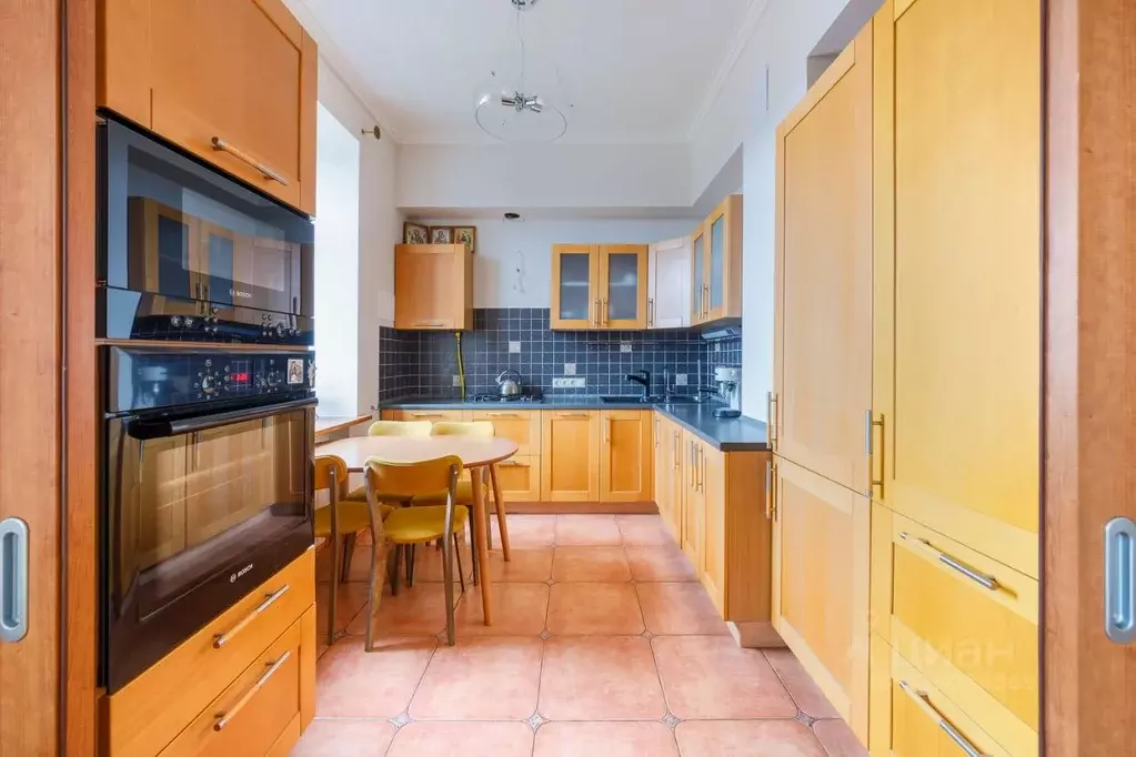 3-к кв. Москва ул. Панфилова, 4к3 (82.0 м) - Фото 0