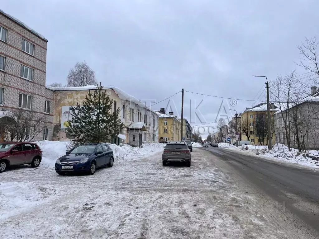 Офис в Ленинградская область, Лодейное поле просп. Урицкого, 11 (100 ... - Фото 1