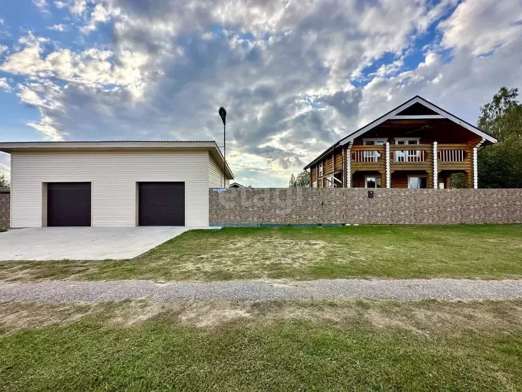 Дом в Марий Эл, Килемарский муниципальный округ, с. Юксары ул. ... - Фото 1