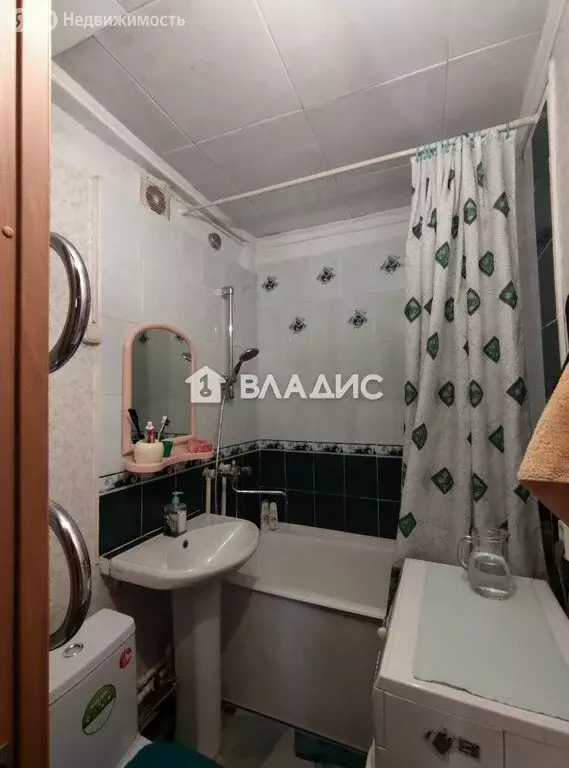 3-комнатная квартира: Улан-Удэ, улица Бабушкина, 22 (67 м) - Фото 1