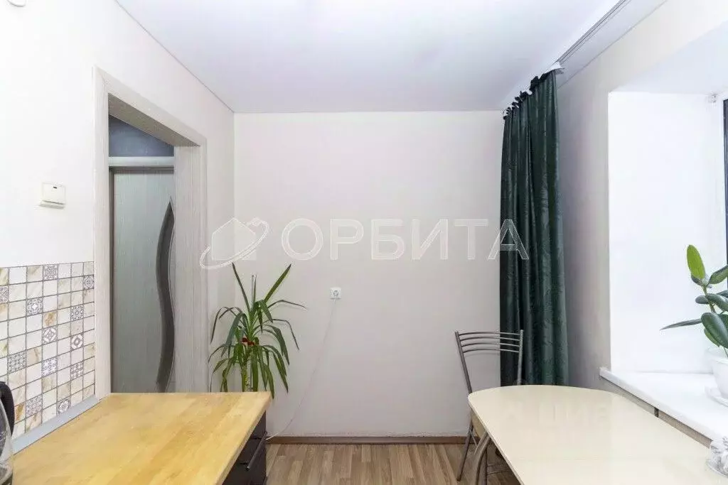 2-к кв. Тюменская область, Тюмень Транспортная ул., 106 (48.3 м) - Фото 1