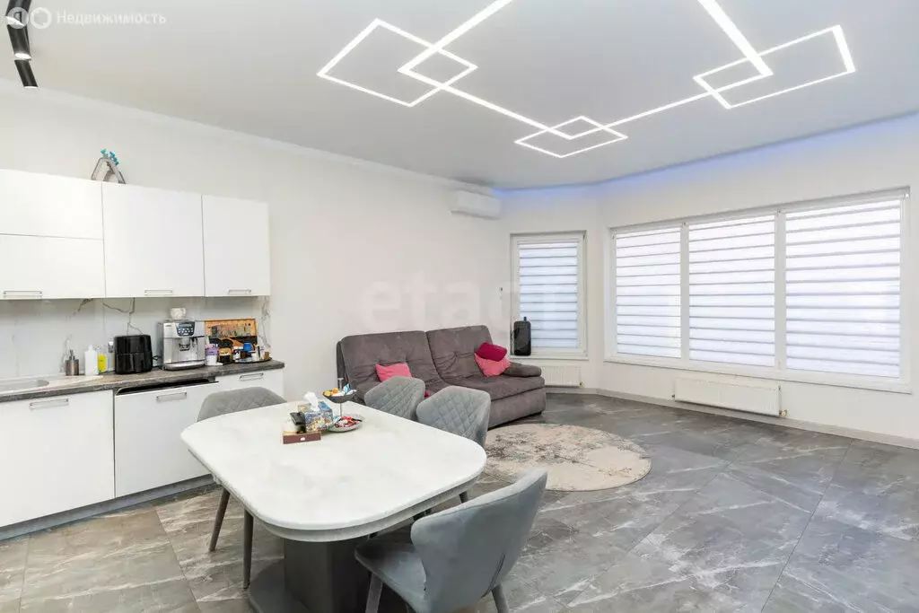 Дом в посёлок городского типа Яблоновский, Юбилейная улица, 42/1 ... - Фото 1