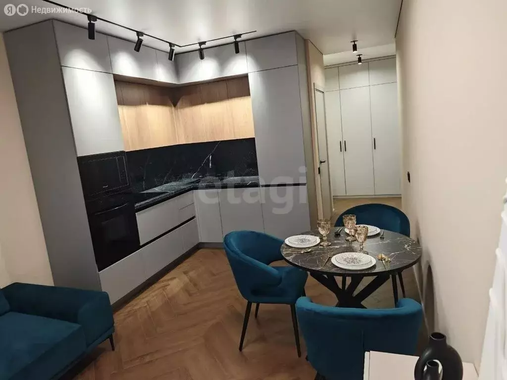 2-комнатная квартира: Санкт-Петербург, Измайловский бульвар, 11 (67.8 ... - Фото 1