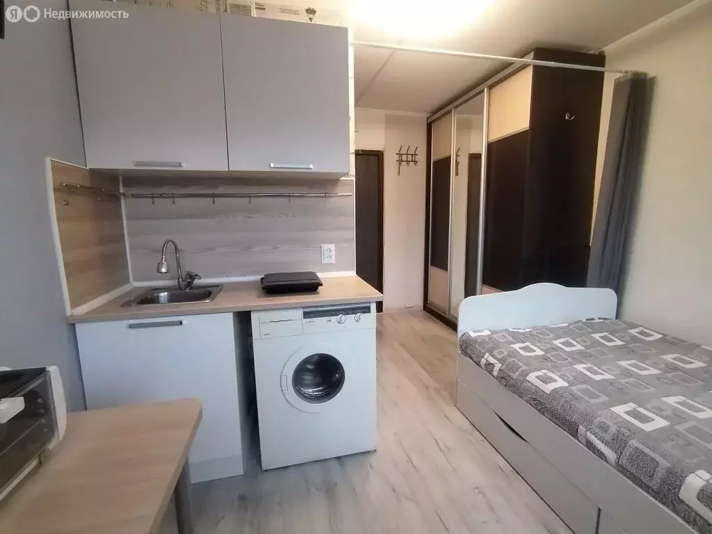 Квартира-студия: Великий Новгород, район Софийская сторона, набережная ... - Фото 2