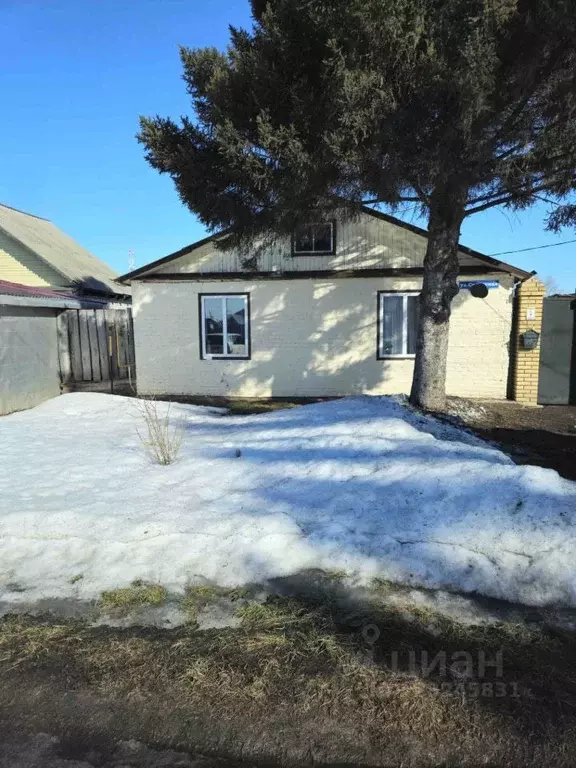 Дом в Омская область, Любинский район, Красный Яр рп Советская ул. (97 ... - Фото 1