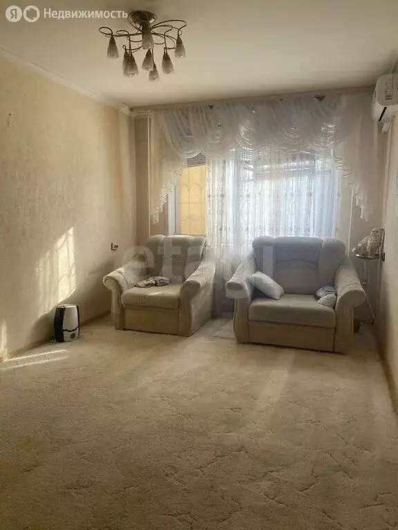 2-комнатная квартира: Тюмень, улица Космонавтов, 33А (42.5 м) - Фото 1