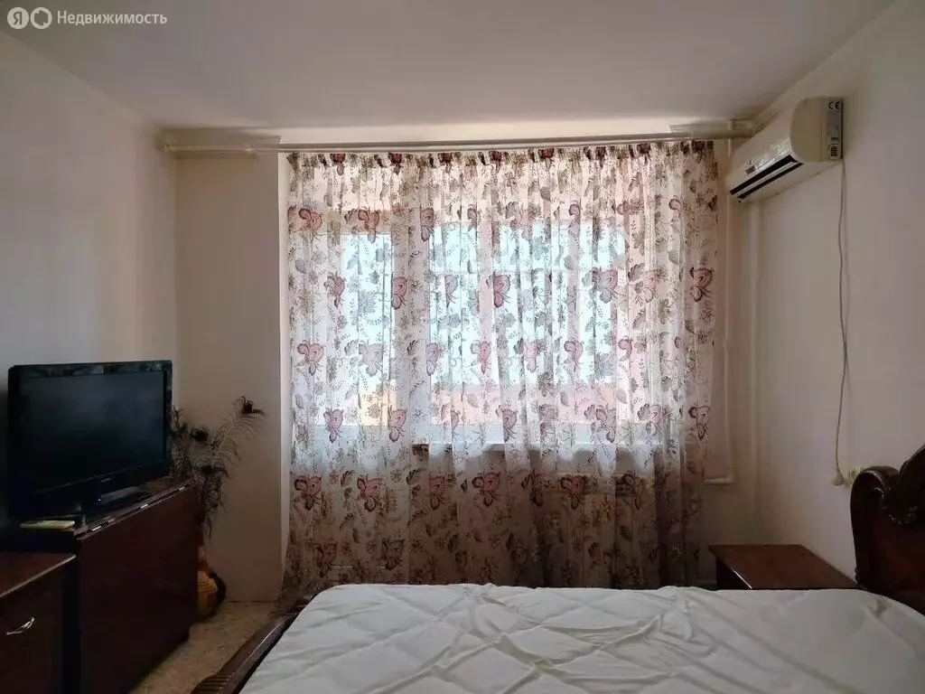 3-комнатная квартира: Судак, Октябрьская улица, 34 (63.7 м) - Фото 2