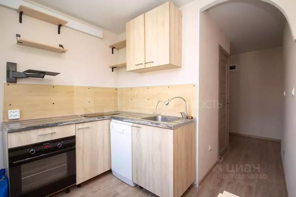 3-к кв. Тюменская область, Тюмень ул. Мельникайте, 95А (52.8 м) - Фото 1